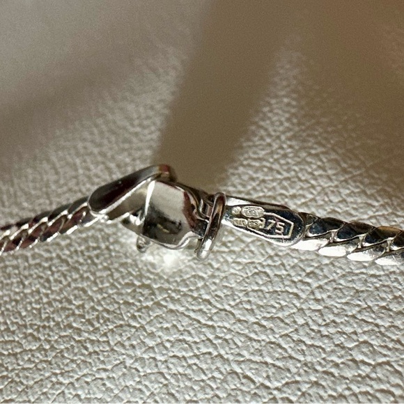 Ernest Jones white gold diamond necklace *matching earrings available* - Picture 10 of 10